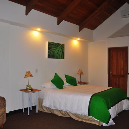 Legacy Boutique Hotel Quesada  Стая снимка